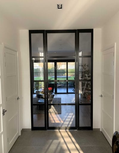 Stalen Pui met vaste panelen