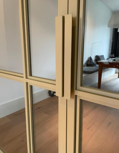 Stalen deur in Champagne Metallic