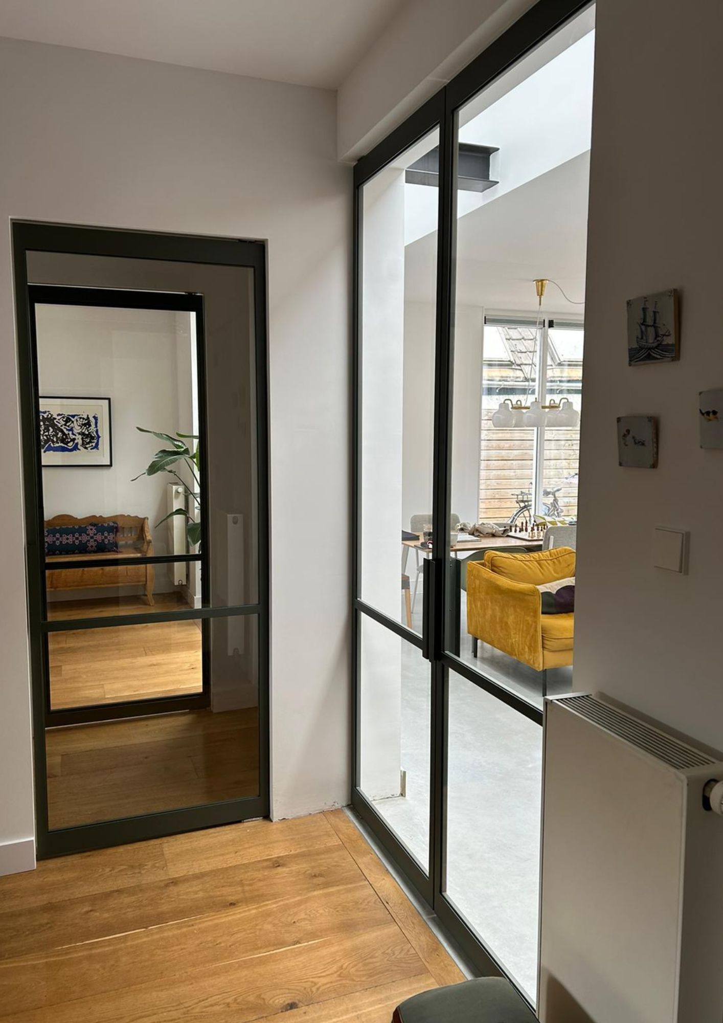 skygate interieur groengrijs