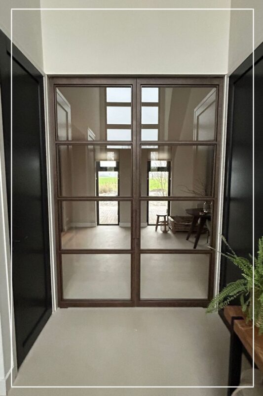 skygate-maatwerk-metallic dubbele-stalen-taatsdeuren.jpg