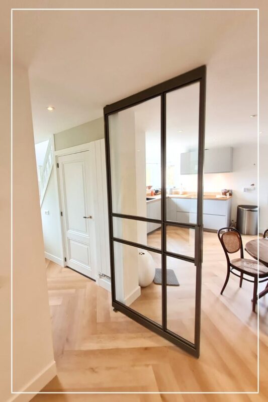 skygate-maatwerk-stalen-deur-luxe-interieur