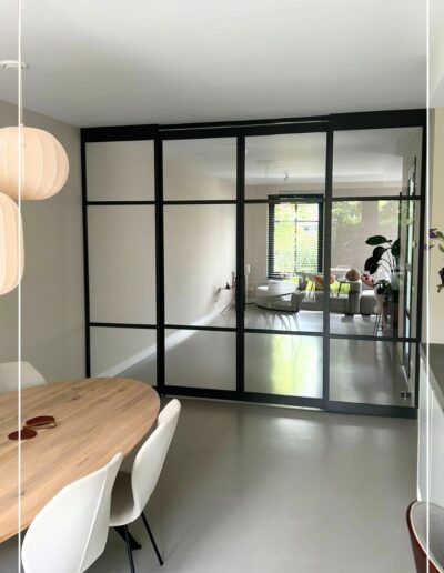 Skygate Classic roomdivider in RAL zwart