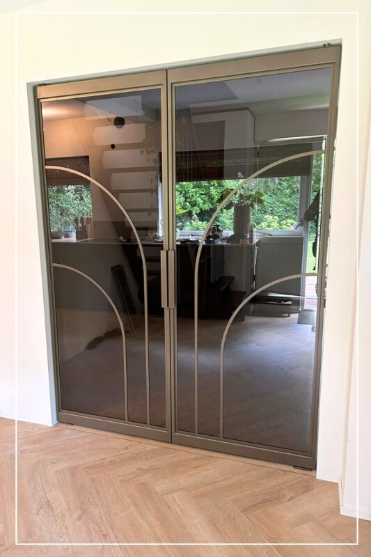 Skygate Flow – dubbele taatsdeuren naar de gang