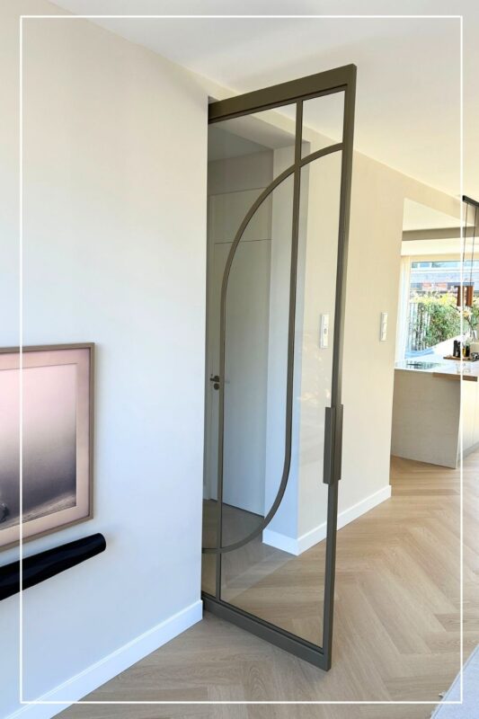 Skygate – enkele stalen taatsdeur als halafsluiting