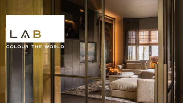 Behind the Scenes Stalen deuren in kleur bij Lab Founder Robert