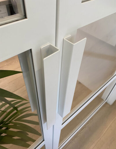 Skygate stalen deur op maat met witte RAL poedercoating