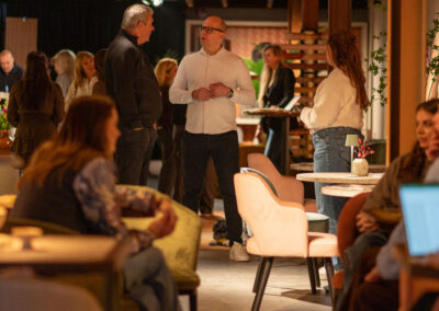 Impressiefoto van een design stand tijdens Hospitality Design Days 2026 – interieur en hospitality inspiratiebeeld