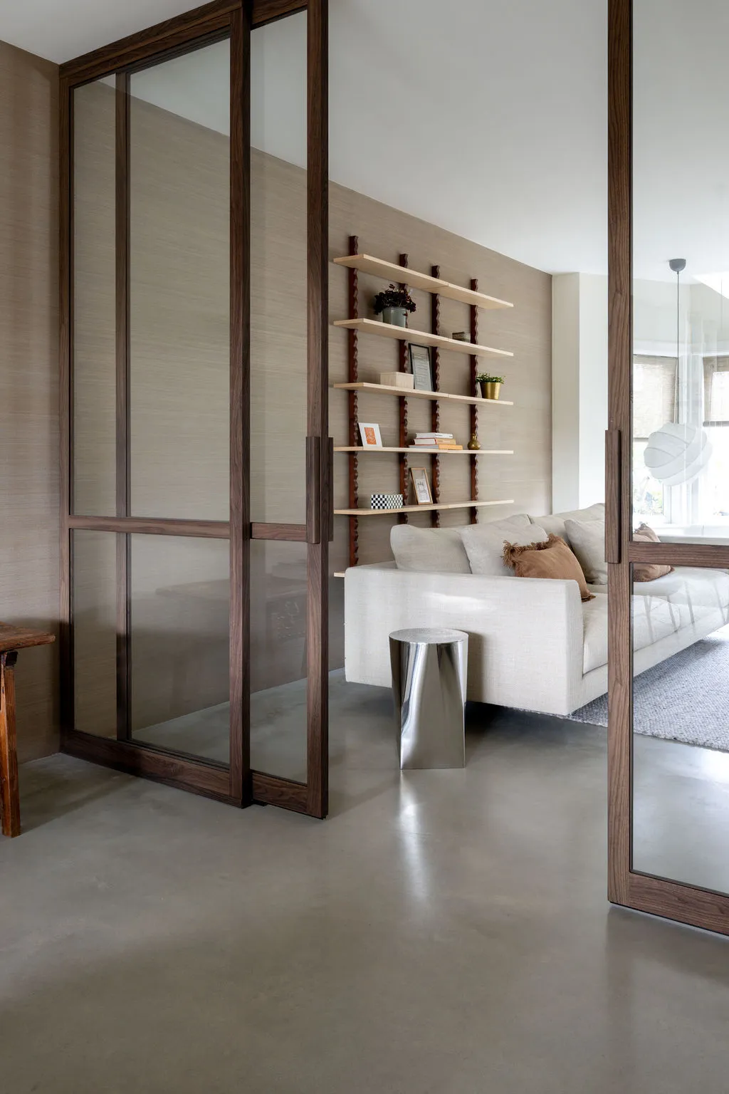 Houtlook stalen schuifdeuren