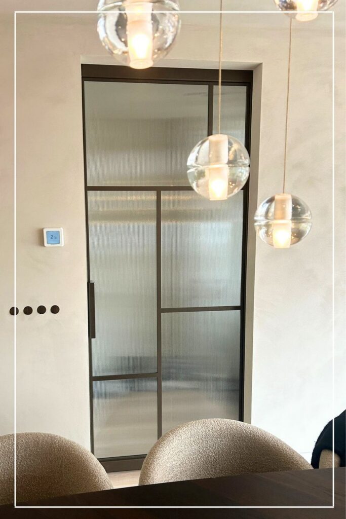 Unieke design stalen binnendeur op maat Skygate met unieke vlakverdeling