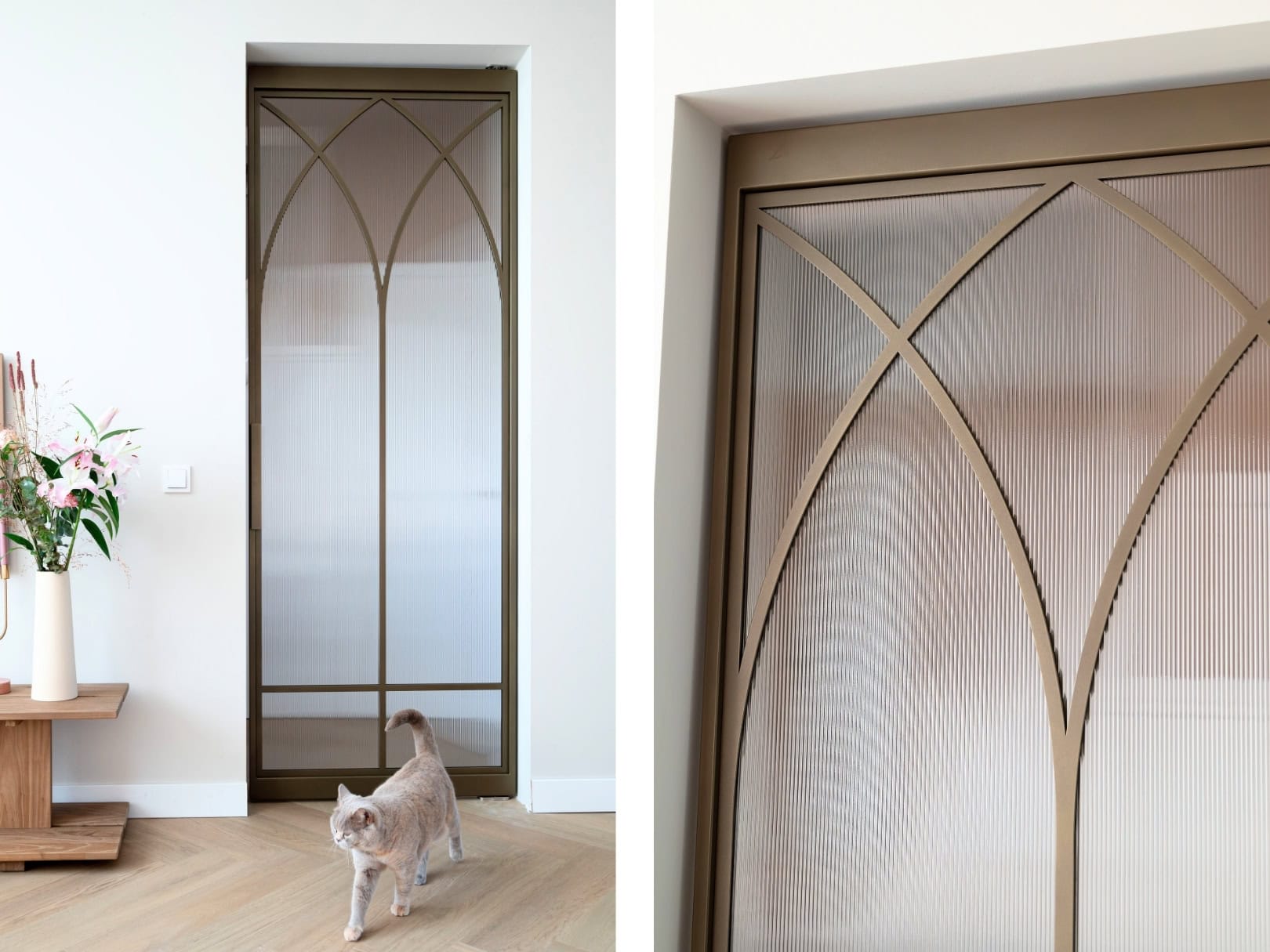 Metallic brown stalen deuren met helder glas, boogdesign en ronde handgrepen